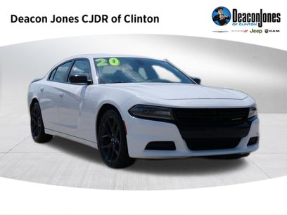 Used 2020 Dodge Charger SXT w/ Blacktop Package