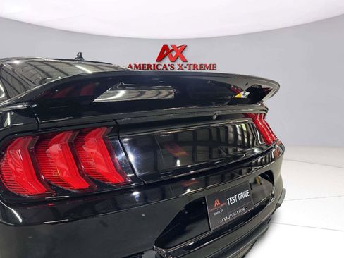 Used 2022 Ford Mustang Shelby GT500 w/ Technology Package RWD image 16