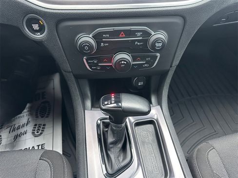 Used 2021 Dodge Charger SXT w/ Blacktop Package image 15
