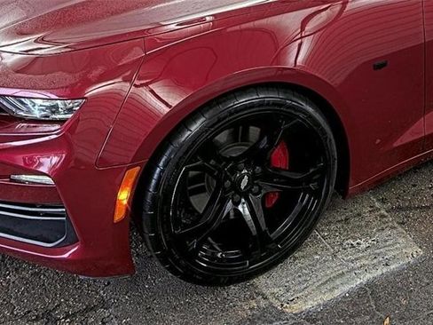 Used 2020 Chevrolet Camaro SS image 29