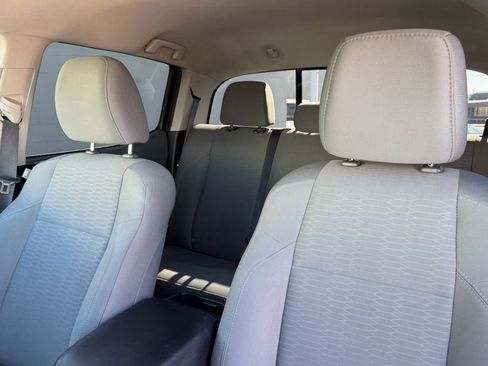 Used 2017 Toyota Tacoma SR5 image 17