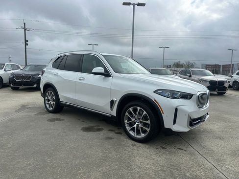 New 2026 BMW X5 sDrive40i image 4