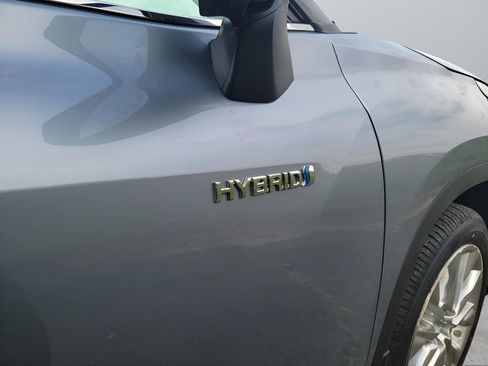 Used 2021 Toyota Highlander Limited image 40