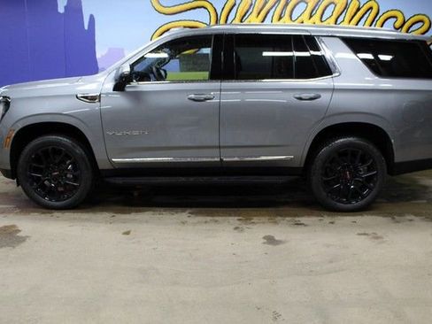 New 2026 GMC Yukon Elevation image 8