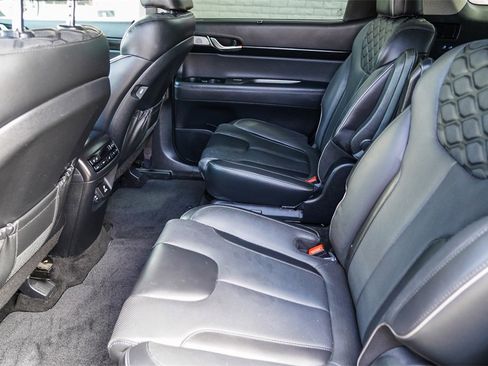 Used 2022 Hyundai Palisade Limited w/ Cargo Package image 19