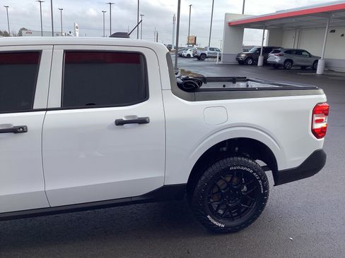 Used 2025 Ford Maverick XL w/ Equipment Group 102A image 4