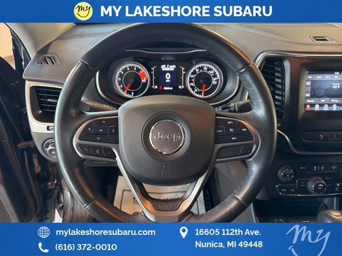 Used 2019 Jeep Cherokee Latitude Plus w/ Cold Weather Group image 19