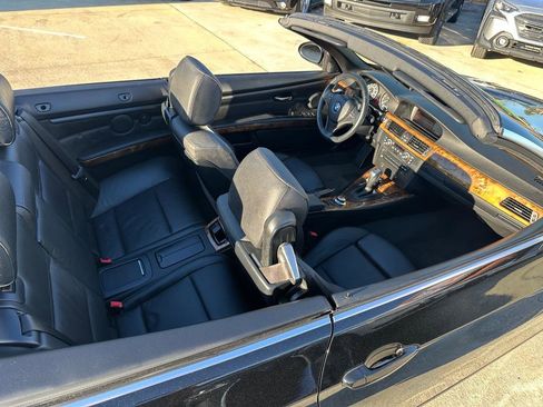 Used 2008 BMW 335i Convertible image 6