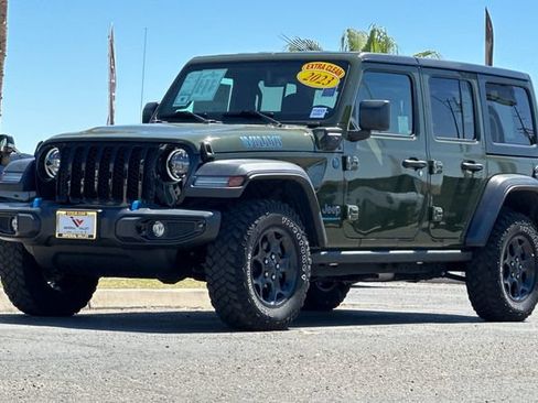 Used 2023 Jeep Wrangler Unlimited w/ 8.4" Radio Group AWD/4WD image 7
