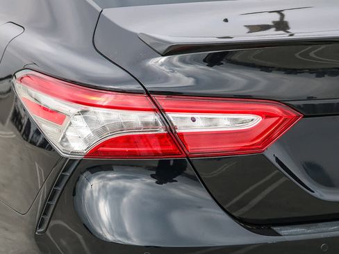 Used 2019 Toyota Camry XSE w/ Driver Assist Package image 9