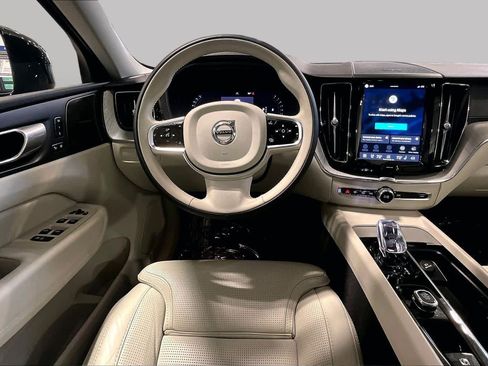 Used 2024 Volvo XC60 B5 Ultimate w/ Climate Package AWD/4WD image 6