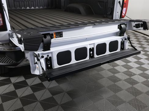 New 2026 GMC Sierra 2500 SLE w/ SLE Value Package; image 7