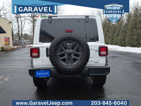 Used 2025 Jeep Wrangler Sport S image 35