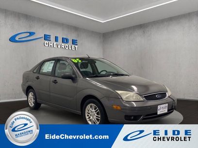 Used 2005 Ford Focus ZX4 Sedan