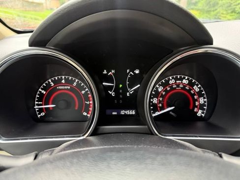 Used 2012 Toyota Highlander Limited w/ Tow Pkg AWD/4WD image 16
