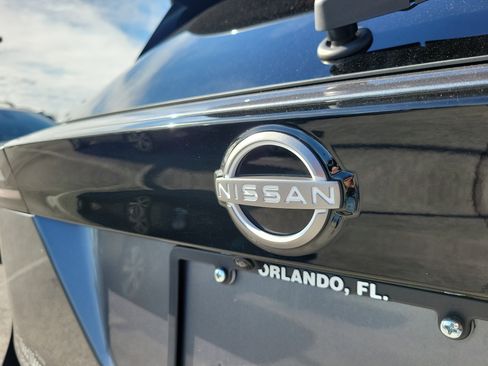 Certified 2025 Nissan Kicks SV w/ SV Premium Package image 10