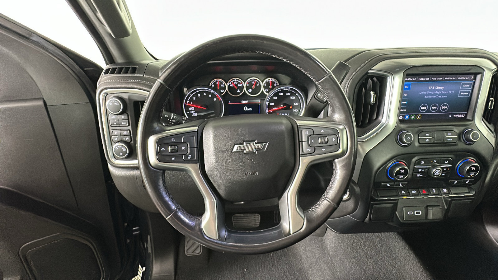 Used 2022 Chevrolet Silverado 1500 RST AWD/4WD image 17