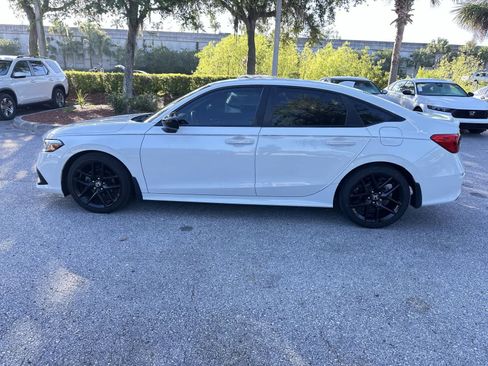 Used 2023 Honda Civic Sport image 3