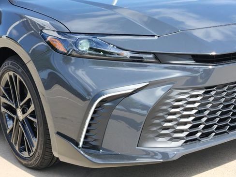 New 2026 Toyota Camry SE FWD image 7