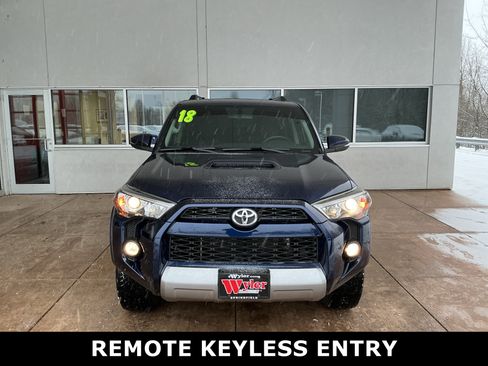 Used 2019 Toyota 4Runner TRD Off-Road Premium image 2
