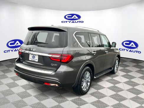 Used 2024 INFINITI QX80 Luxe image 3