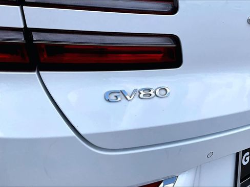 Used 2021 Genesis GV80 2.5T w/ Advanced Package 03 RWD image 28