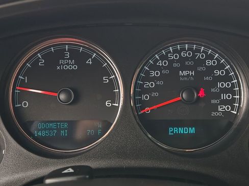 Used 2014 Chevrolet Suburban LT image 19