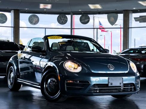 Used 2018 Volkswagen Beetle 2.0T image 1