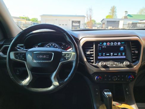 Used 2019 GMC Acadia Denali w/ Technology Package AWD/4WD image 10