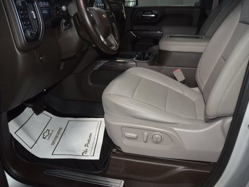 Used 2019 Chevrolet Silverado 1500 LTZ w/ LTZ Premium Package AWD/4WD image 43