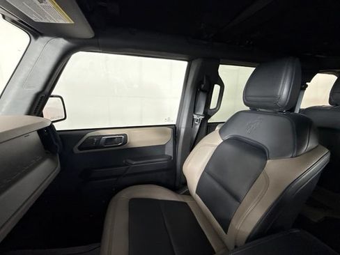 Used 2024 Ford Bronco Wildtrak AWD/4WD image 16