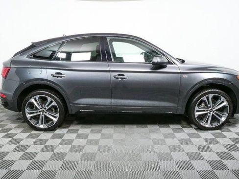 Used 2023 Audi Q5 2.0T Prestige w/ Prestige Package image 2