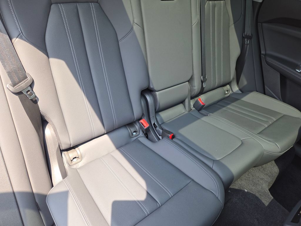 New 2026 Audi Q5 Premium Plus AWD/4WD image 32