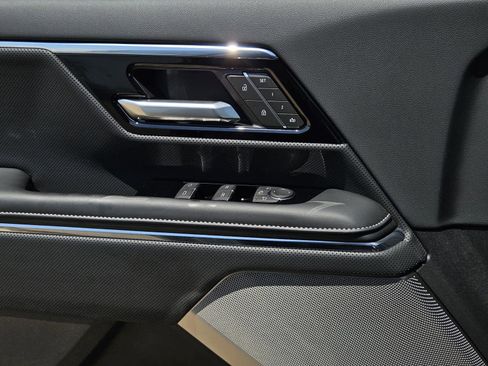 New 2025 GMC Sierra EV Denali image 10