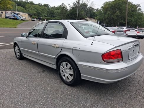 Used 2004 Hyundai Sonata FWD image 12