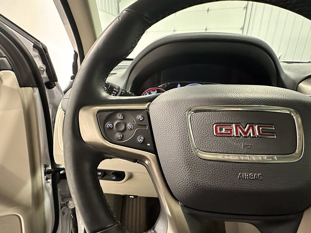 Used 2024 GMC Terrain Denali w/ Denali Premium Package AWD/4WD image 40
