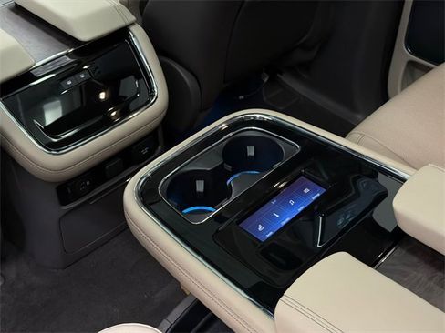 Used 2022 Lincoln Navigator L Reserve image 22