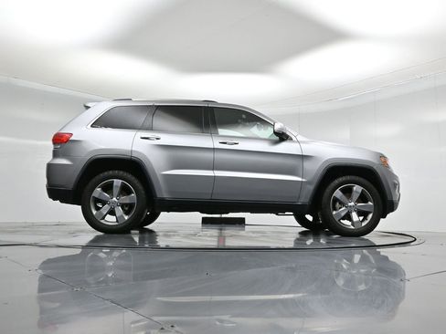 Used 2016 Jeep Grand Cherokee Limited image 47