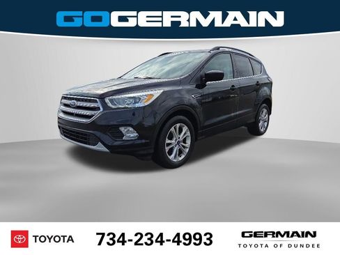 Used 2017 Ford Escape SE w/ Equipment Group 201A FWD image 1