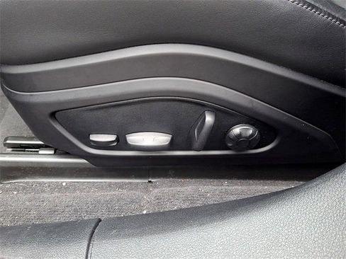 New 2025 Porsche Panamera 4 image 15