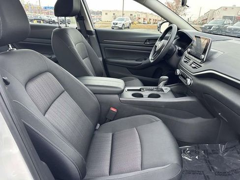 Certified 2025 Nissan Altima 2.5 S image 10