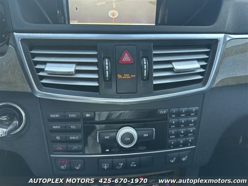 Used 2011 Mercedes-Benz E 550 Sedan image 24