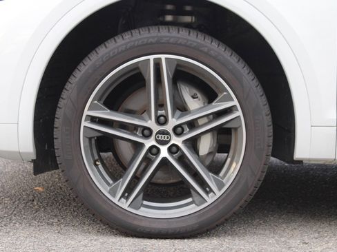 Used 2023 Audi Q5 e Premium image 24