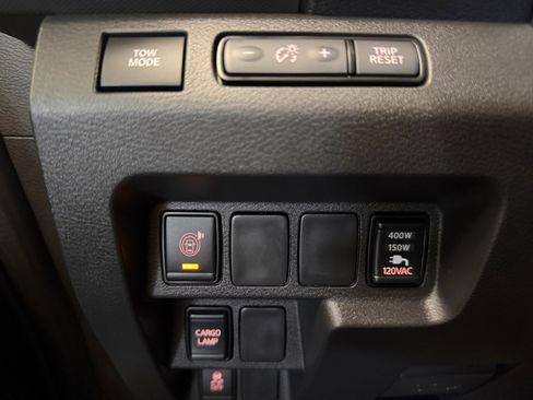 Used 2024 Nissan Frontier SL w/ Technology Package RWD image 29