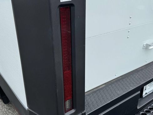 Used 2025 Chevrolet Brightdrop 600 FWD image 13