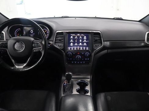 Used 2018 Jeep Grand Cherokee Altitude AWD/4WD image 26