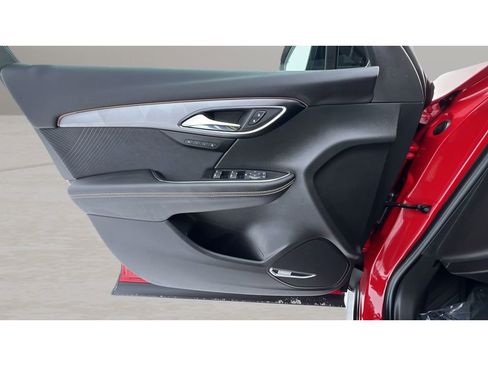 Certified 2025 Buick Envision Sport Touring image 26