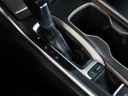 Used 2018 Honda Accord Sport image 40