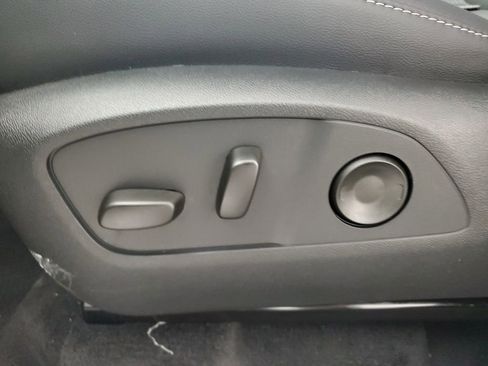 New 2026 Chevrolet Traverse LT w/ Sun and Wheel Package image 31