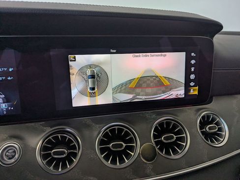 Used 2021 Mercedes-Benz AMG GT 43 image 10